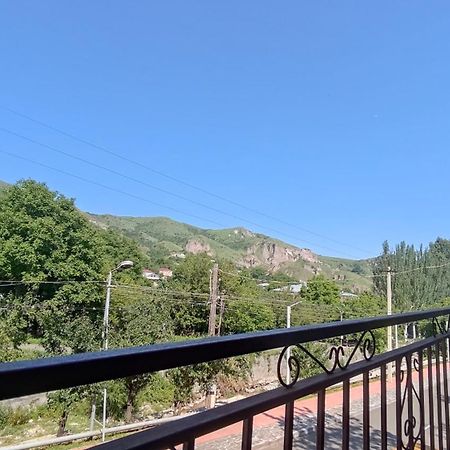 Mthnadzor Hotel Goris Eksteriør billede