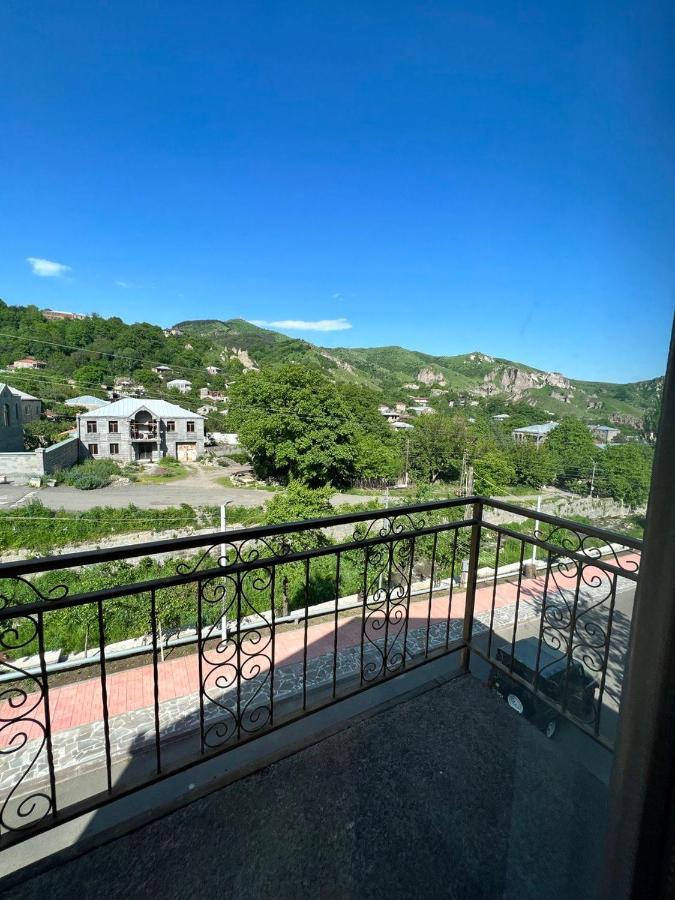 Mthnadzor Hotel Goris Eksteriør billede